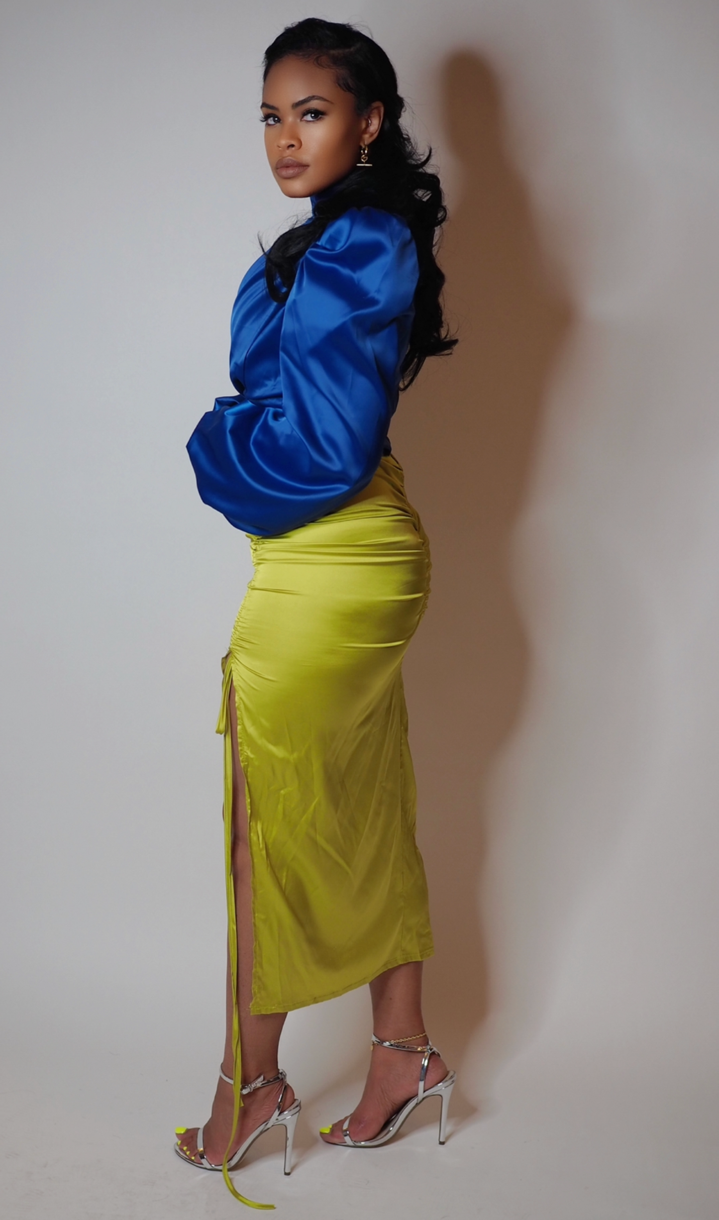 LOVELY | PUFF BLOUSE-ROYAL BLUE