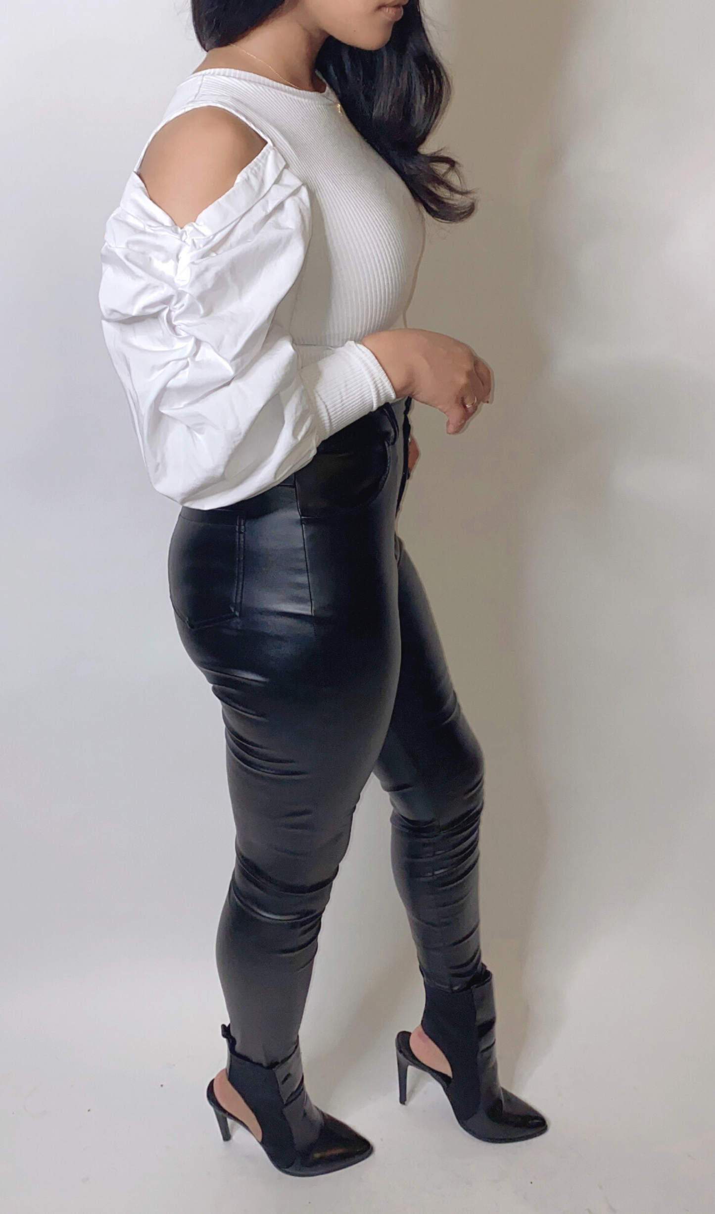 NIGHT OUT | FAUX LEATHER PANTS