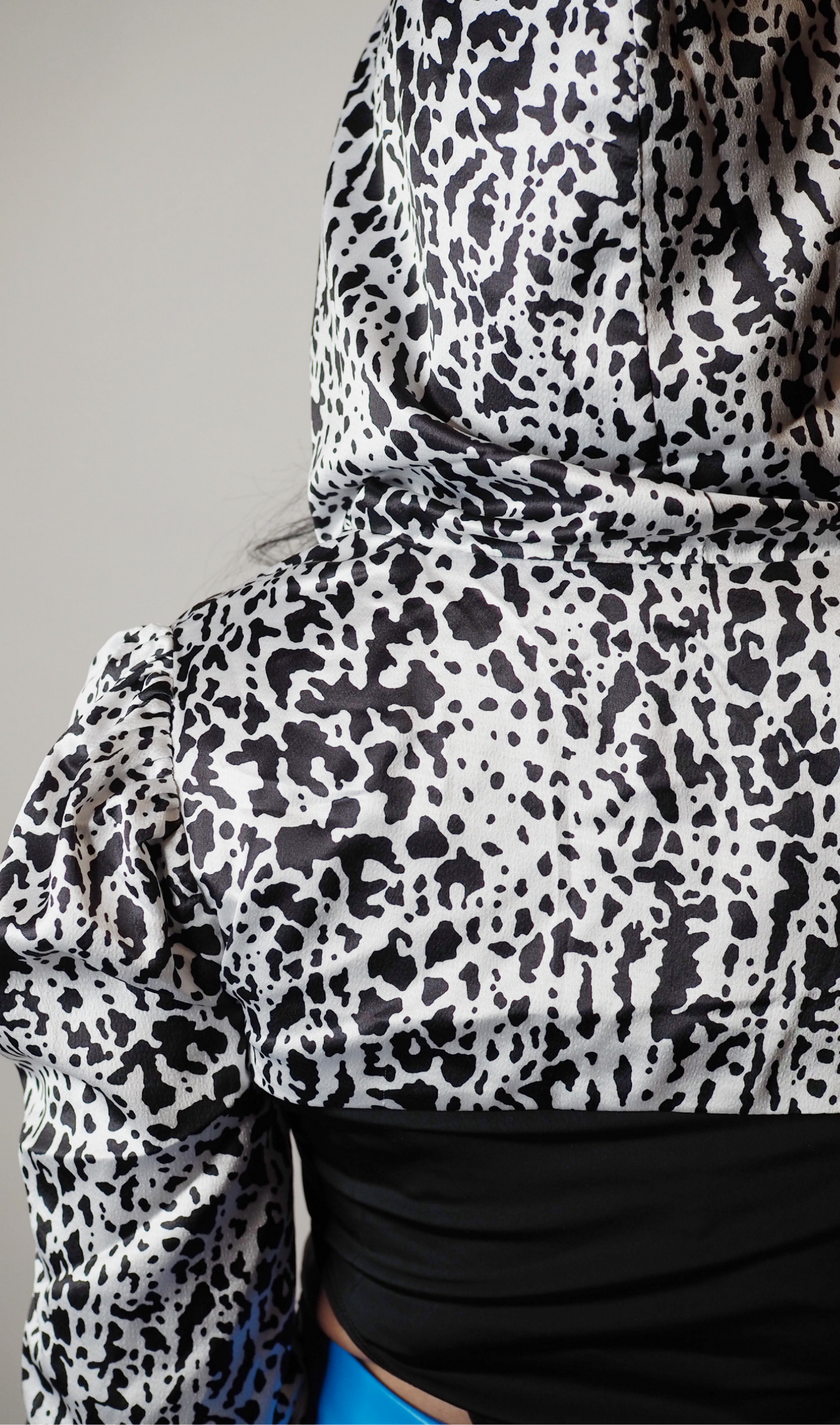 GLACIER | CROP HOODIE