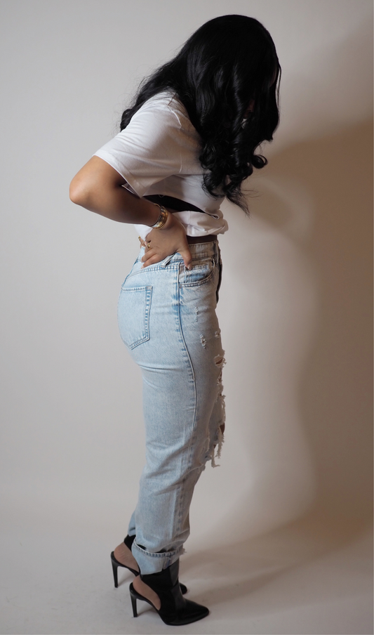 KORA | DISTRESSED JEANS