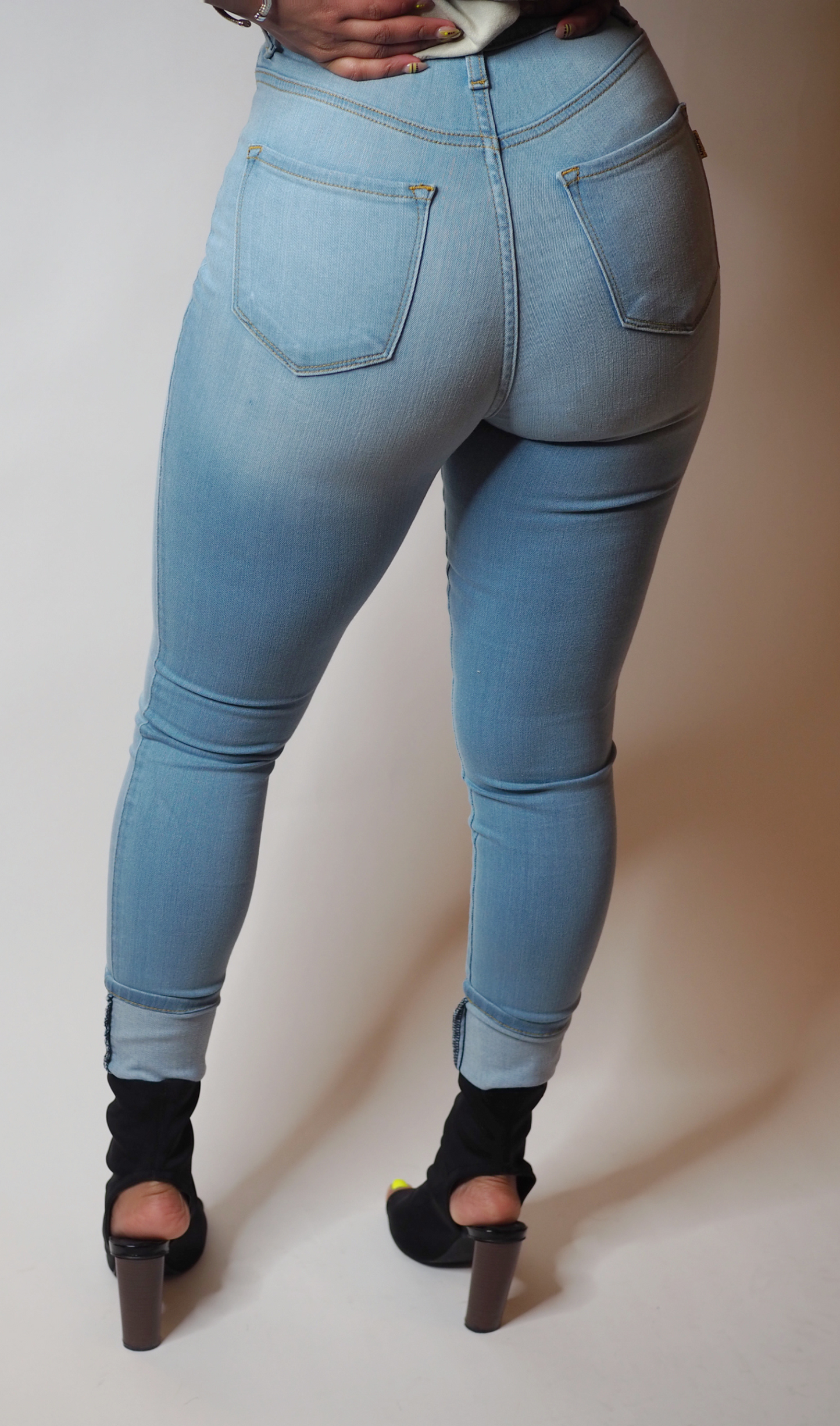 STONE | HIGH RISE JEANS